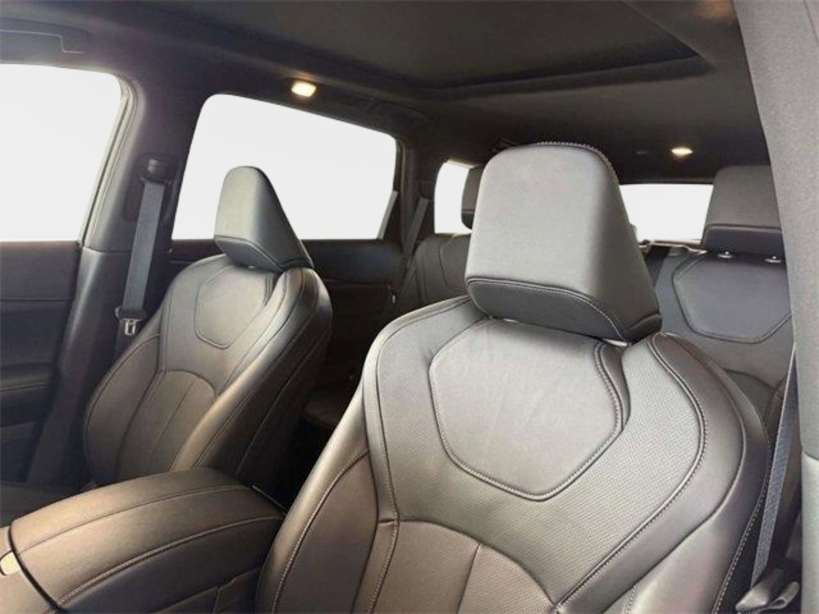 Used 2025 INFINITI QX60 Luxe image 49