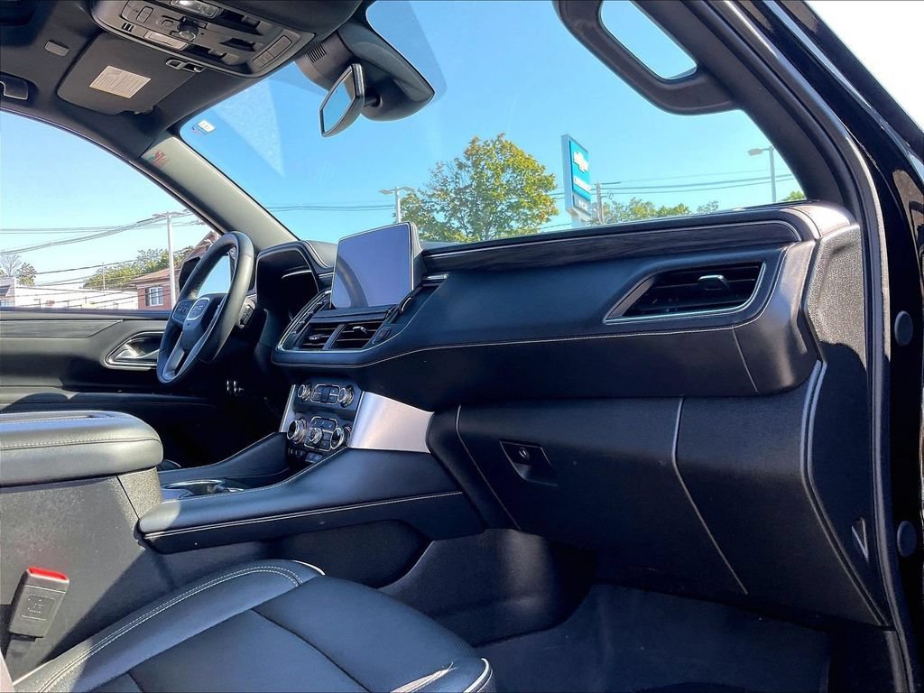 Used 2023 GMC Yukon SLT w/ SLT Premium Package AWD/4WD image 14