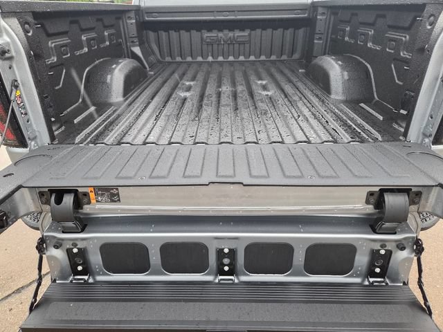 New 2026 GMC Sierra 2500 AT4 w/ AT4 Premium Plus Package AWD/4WD image 23