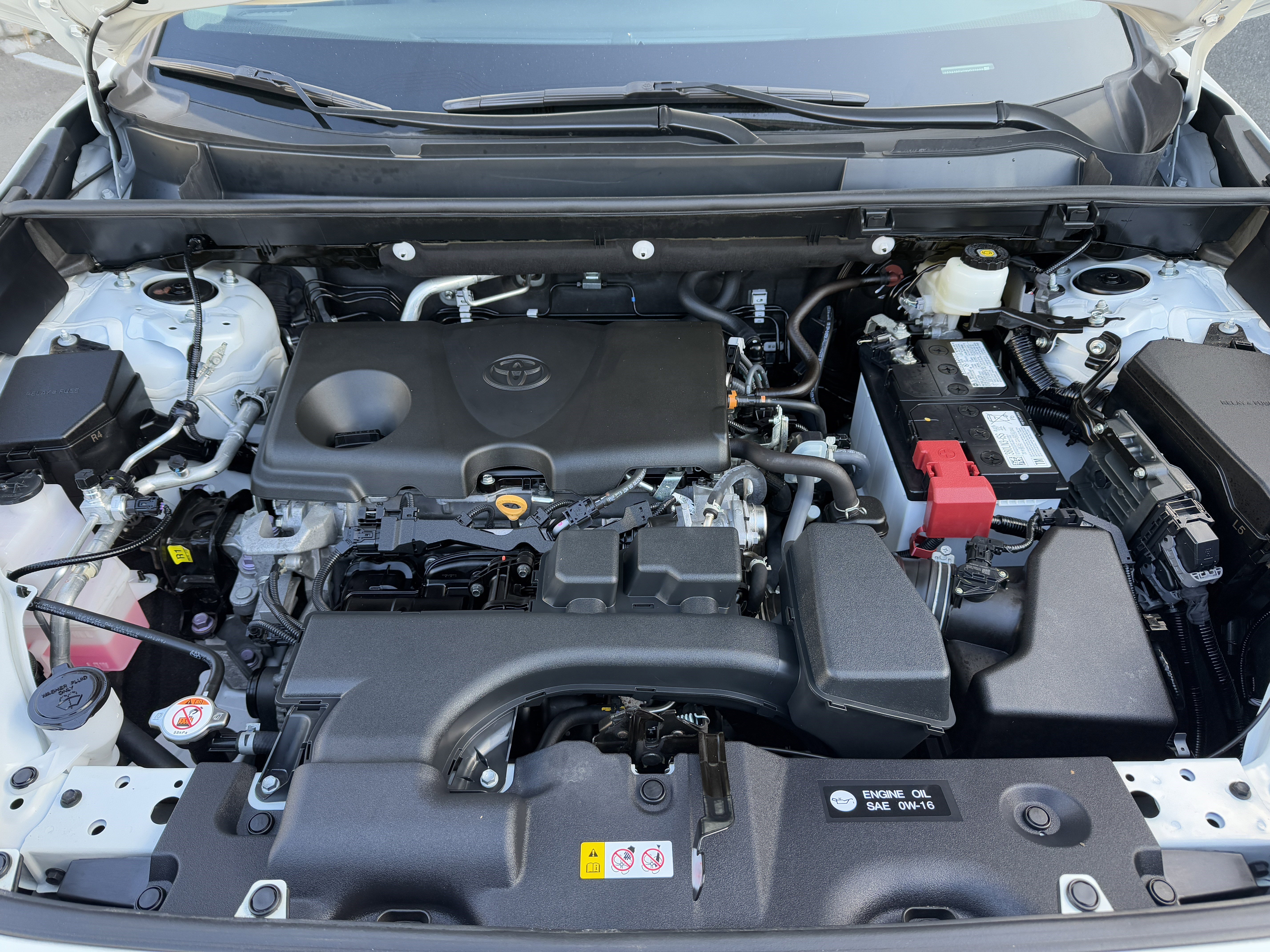 Used 2022 Toyota RAV4 XLE Premium image 38