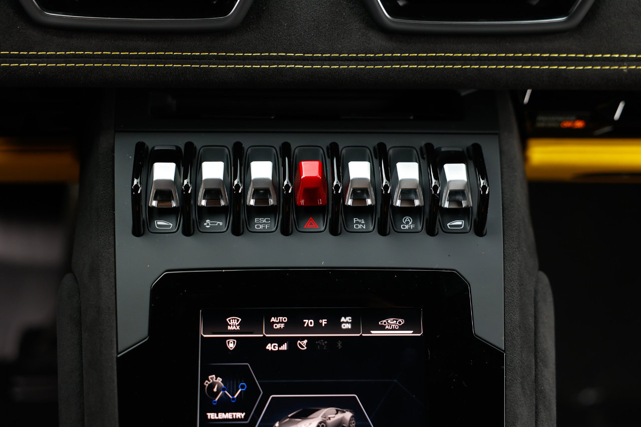 Used 2023 Lamborghini Huracan Tecnica image 36