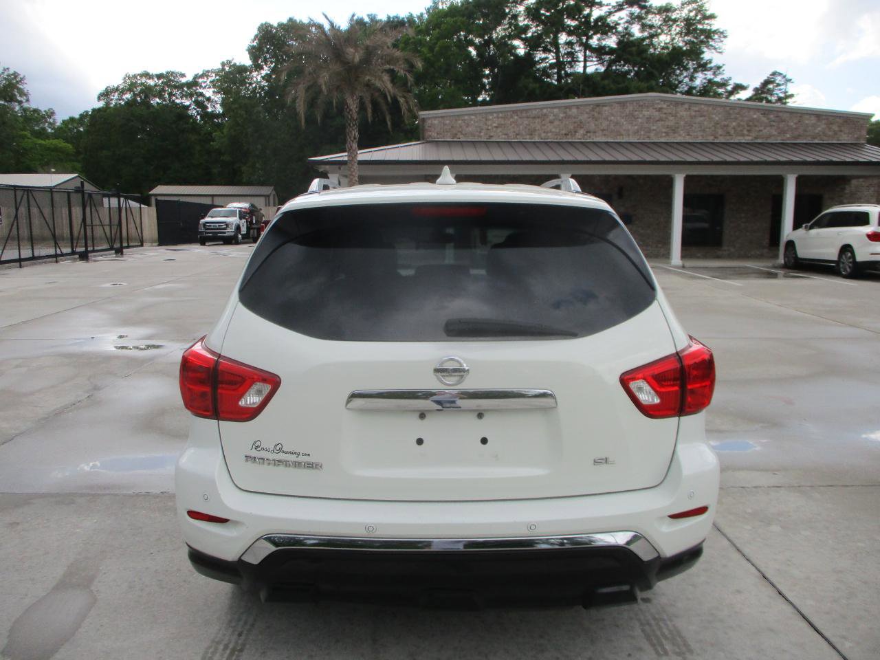 Used 2019 Nissan Pathfinder SL image 26