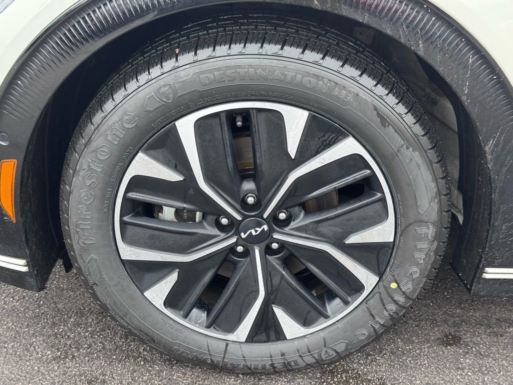 Used 2022 Kia EV6 Wind w/ Wind Technology Package AWD/4WD image 47