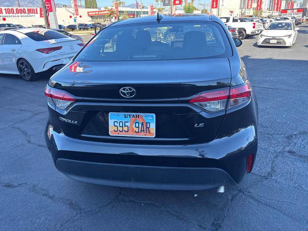 Used 2025 Toyota Corolla LE FWD image 5