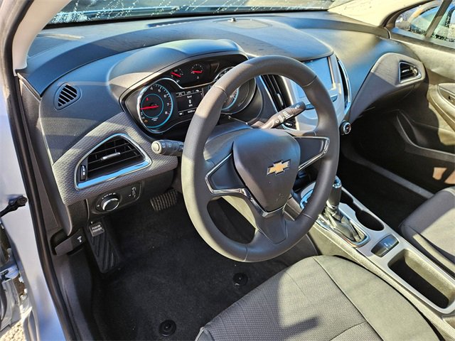 Used 2018 Chevrolet Cruze LS image 17