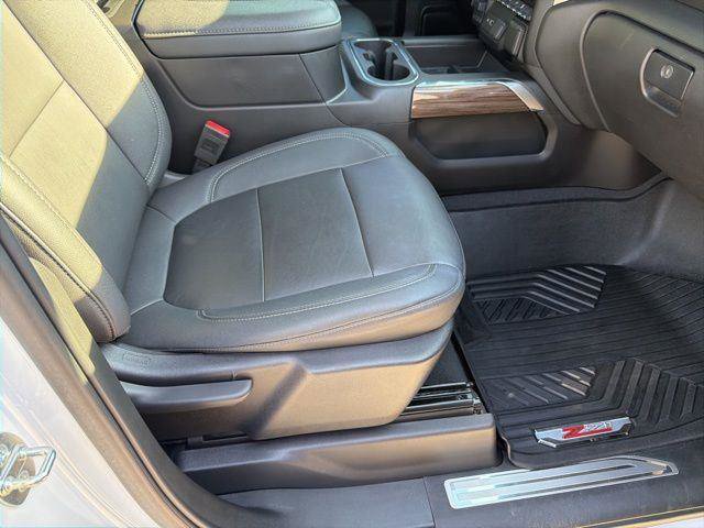 Used 2023 Chevrolet Silverado 2500 LT w/ Convenience Package image 30