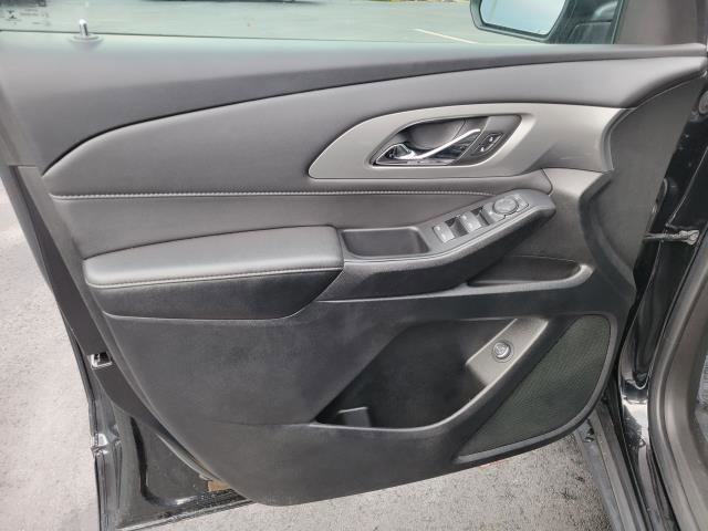 Used 2023 Chevrolet Traverse LT w/ LPO, Floor Liner Package image 16