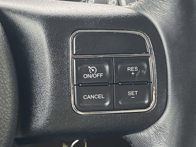 Used 2018 Jeep Wrangler Unlimited Sahara image 17