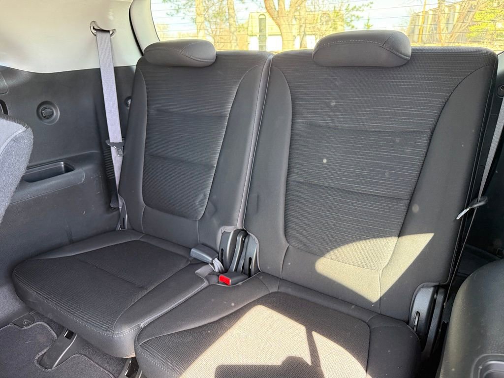 Used 2015 Kia Sorento LX image 16