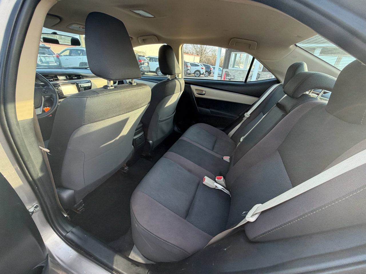 Used 2015 Toyota Corolla LE Premium image 10