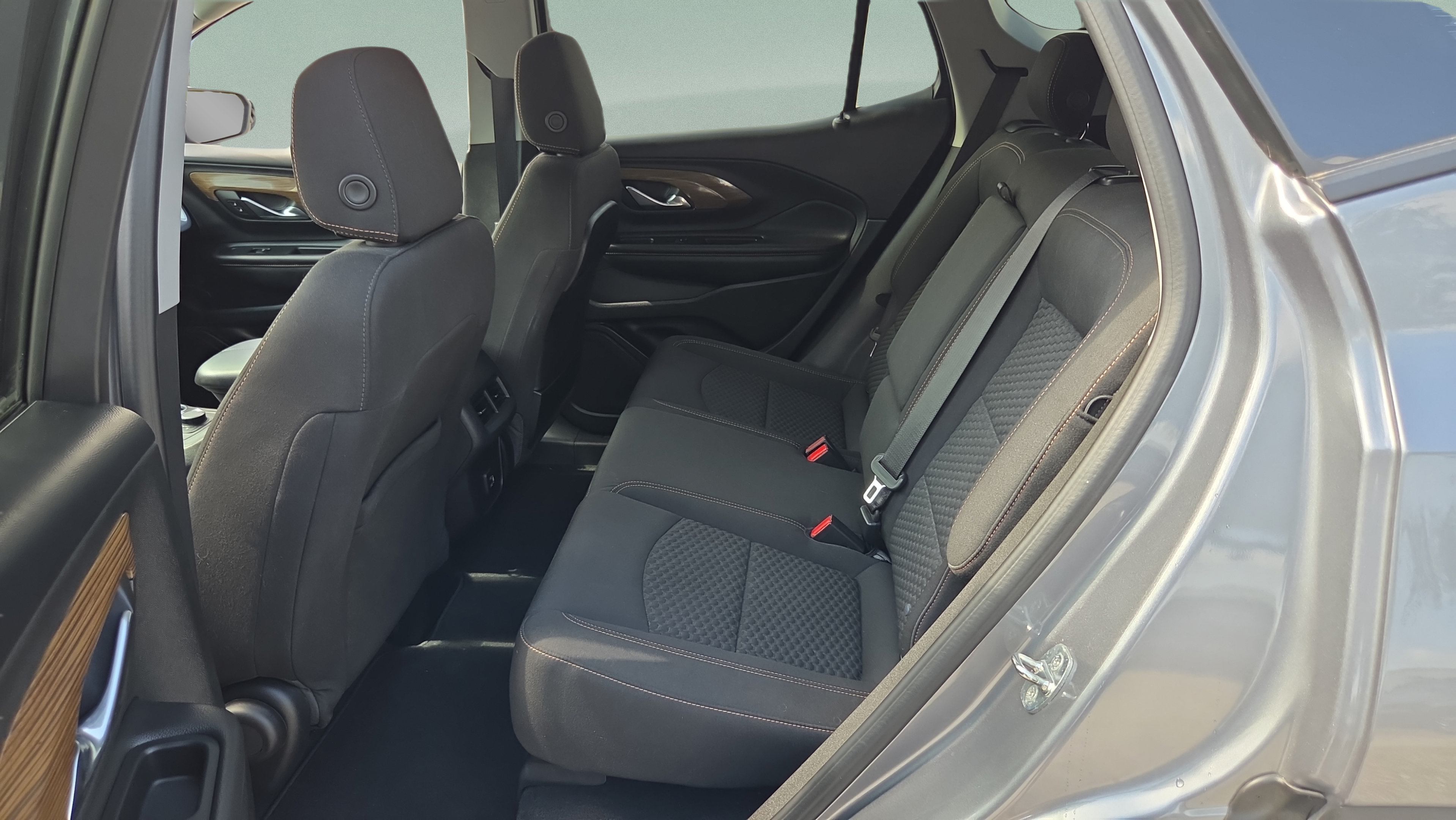 Used 2020 GMC Terrain SLE FWD image 10