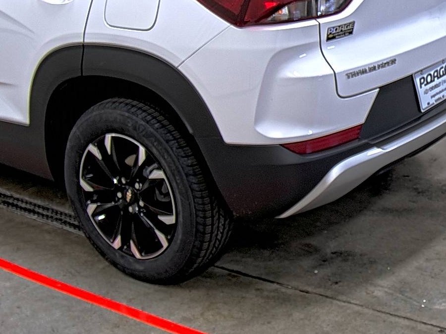 Certified 2023 Chevrolet TrailBlazer LT w/ Convenience Package image 9