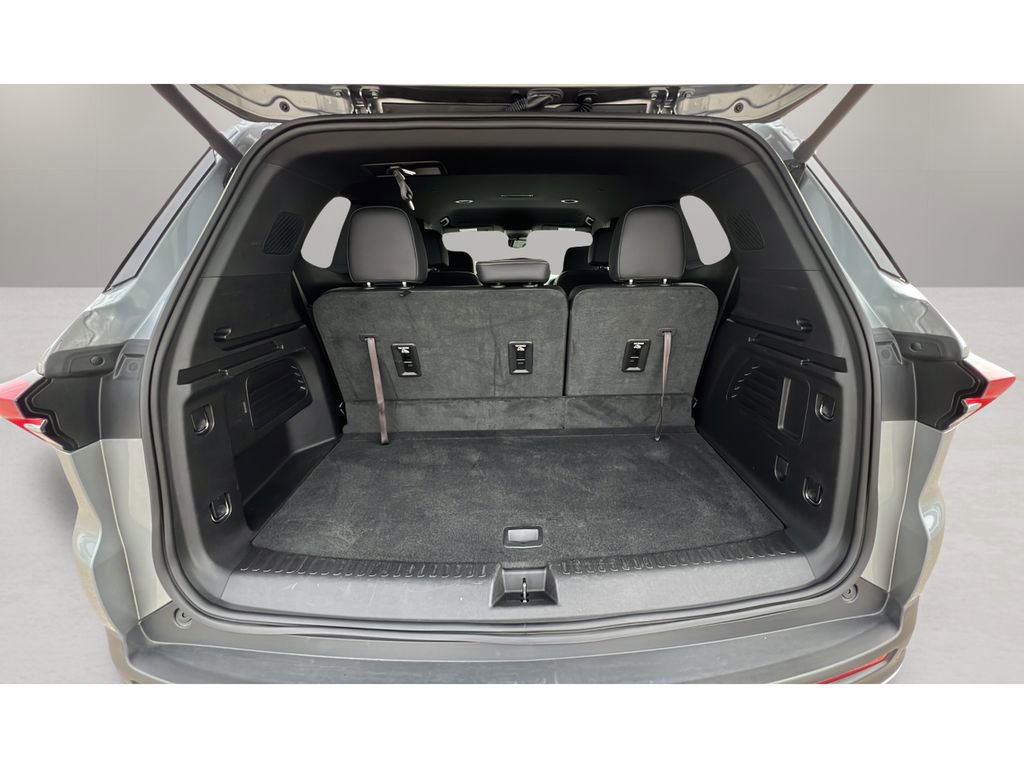 Certified 2025 Buick Enclave Preferred image 30