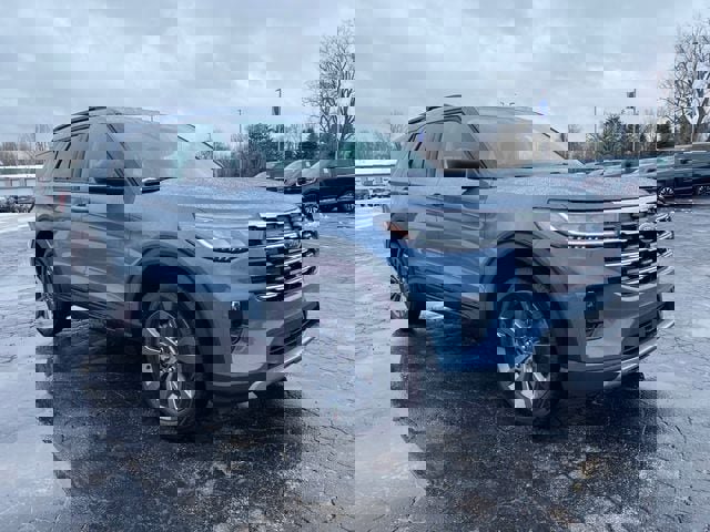 New 2026 Ford Explorer Active w/ Active Comfort Package AWD/4WD image 9