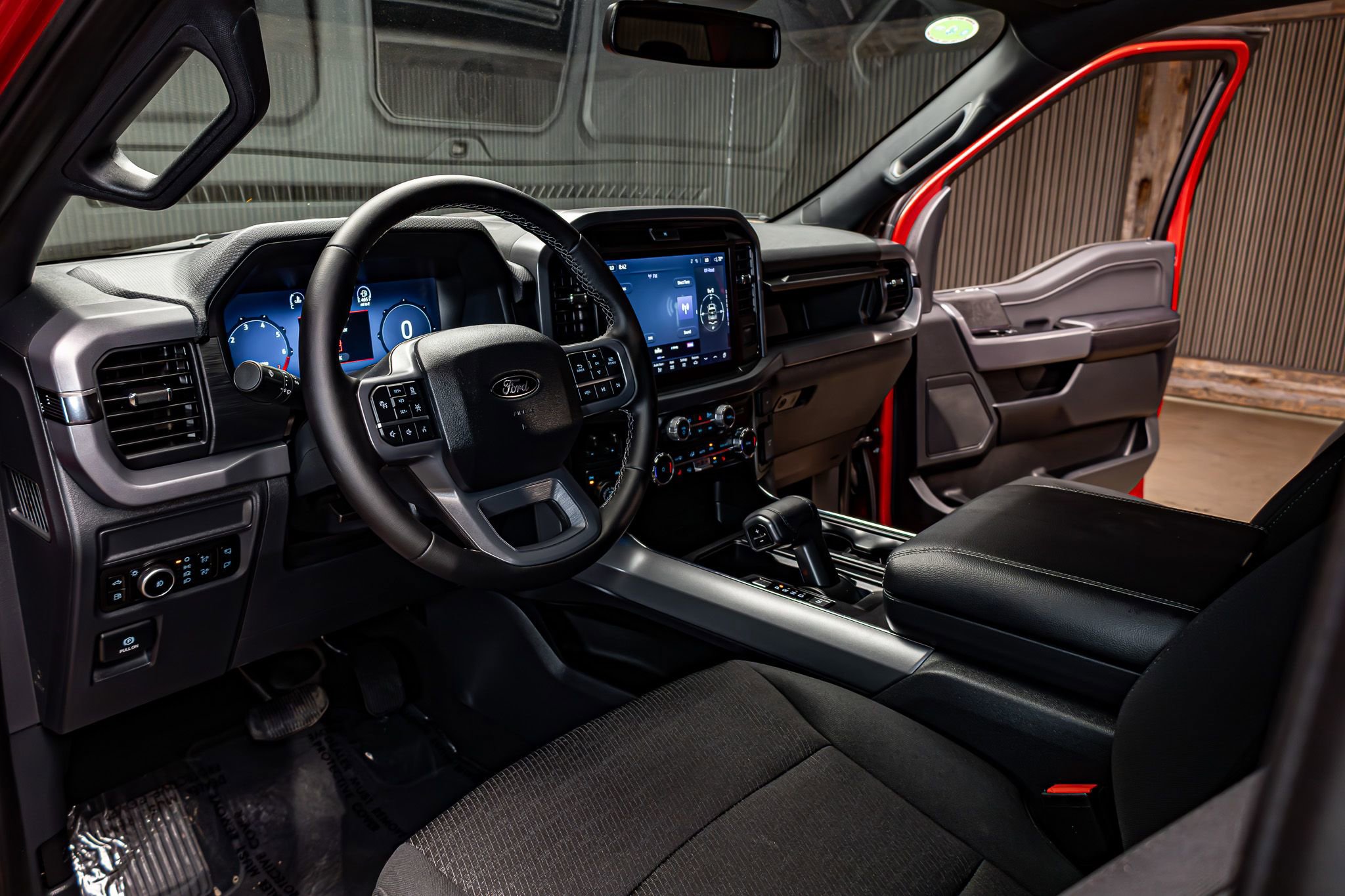 Used 2025 Ford F150 XLT w/ Equipment Group 302A MID image 17