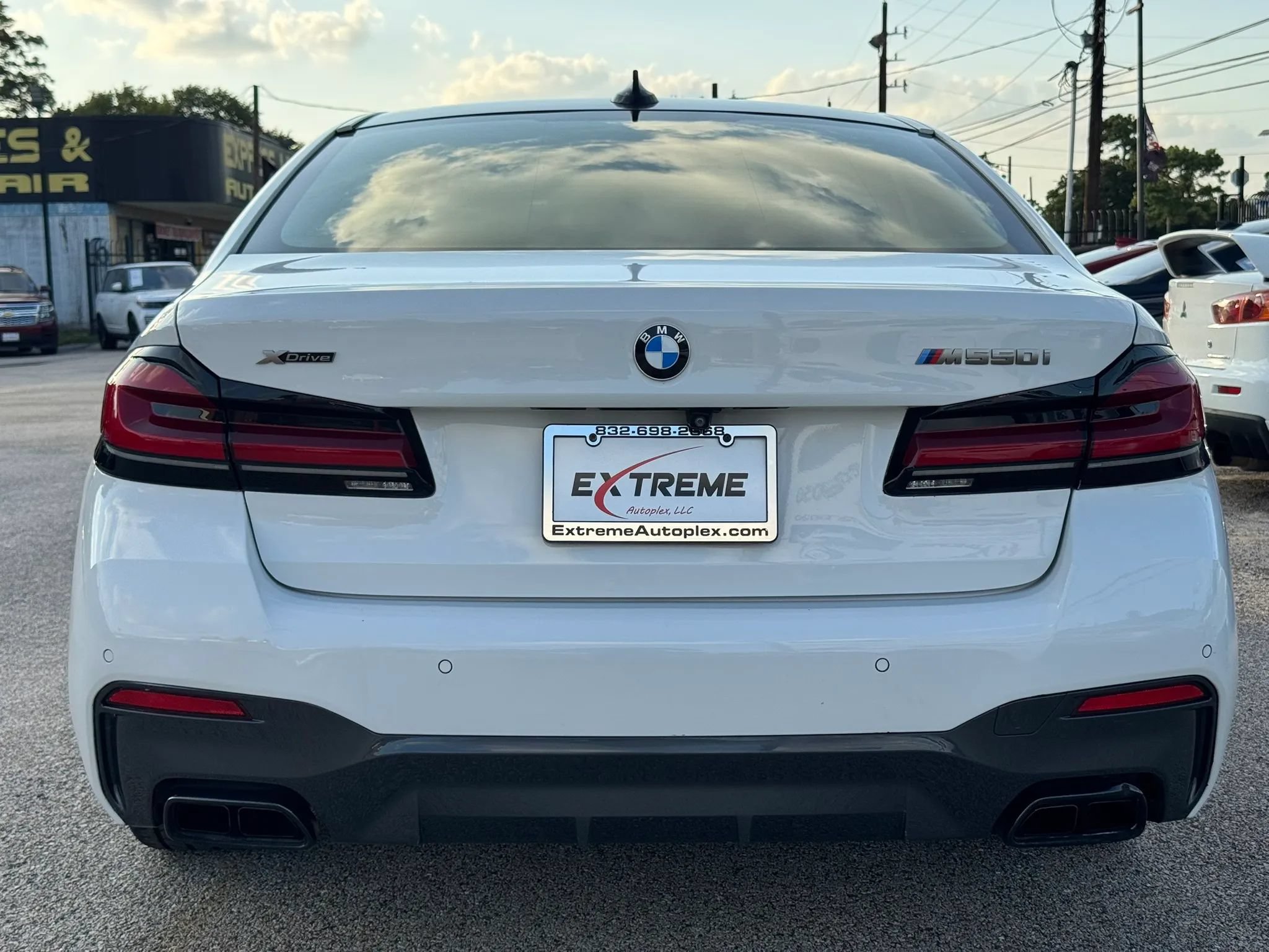 Used 2021 BMW M550i xDrive w/ Executive Package AWD/4WD image 5
