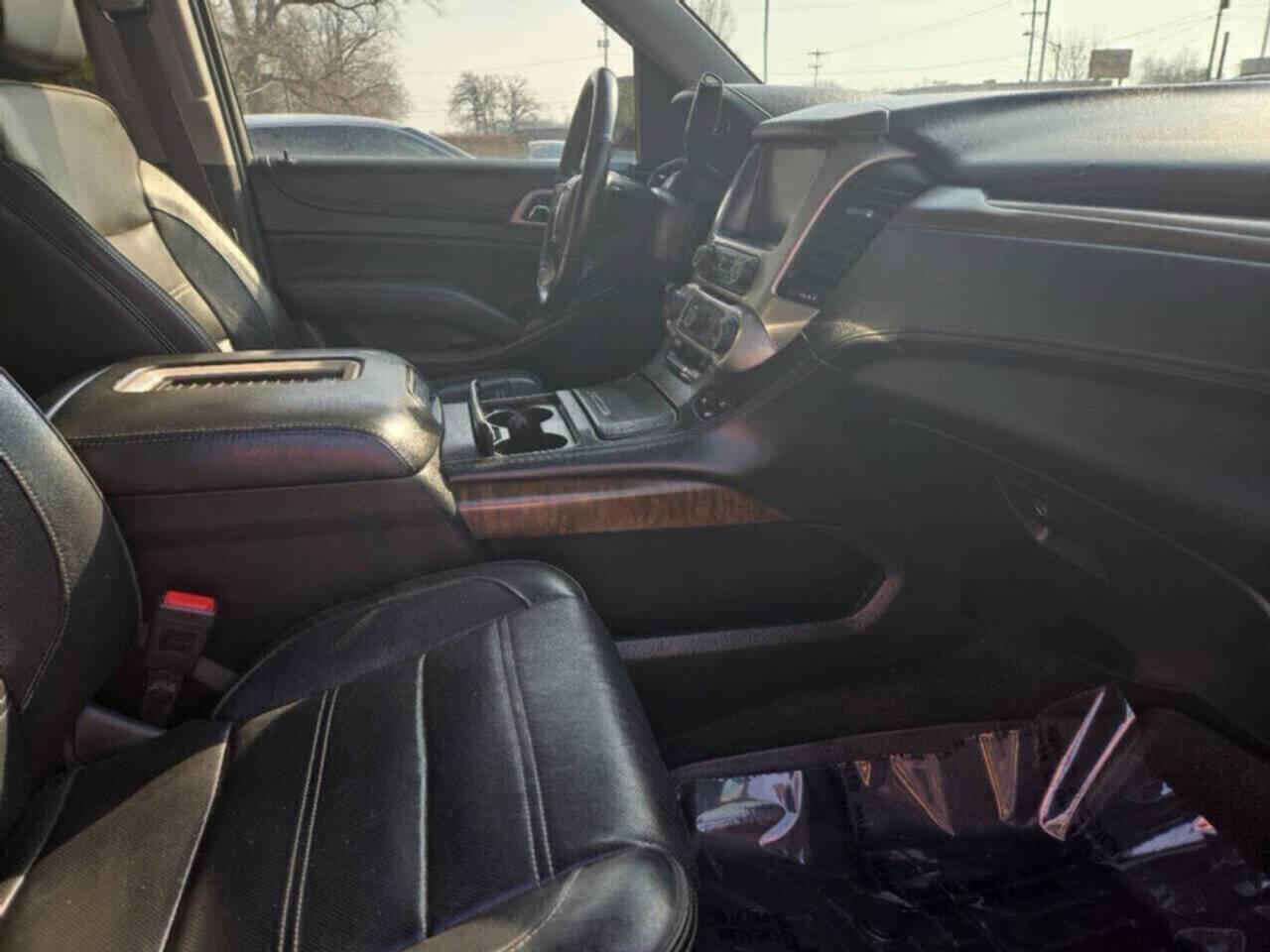 Used 2018 GMC Yukon XL Denali w/ Open Road Package image 13