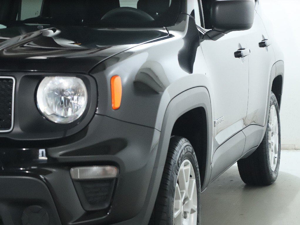 Used 2023 Jeep Renegade Latitude AWD/4WD image 5