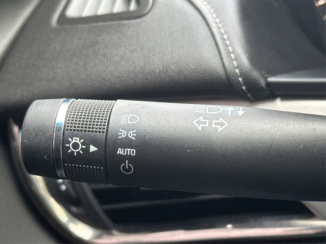 Used 2018 Cadillac ATS Luxury w/ Safety and Security Package image 20