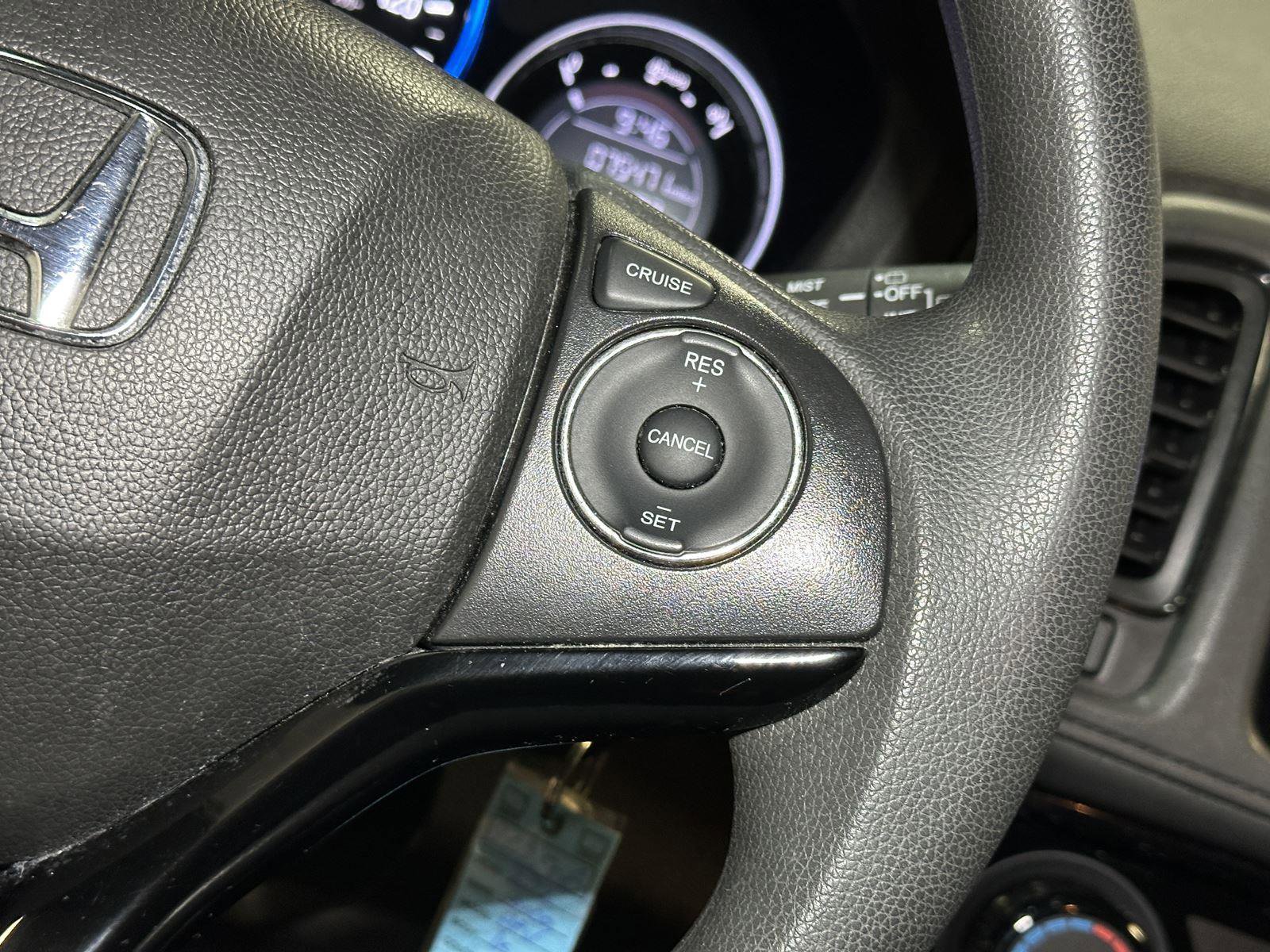 Certified 2022 Honda HR-V LX image 18