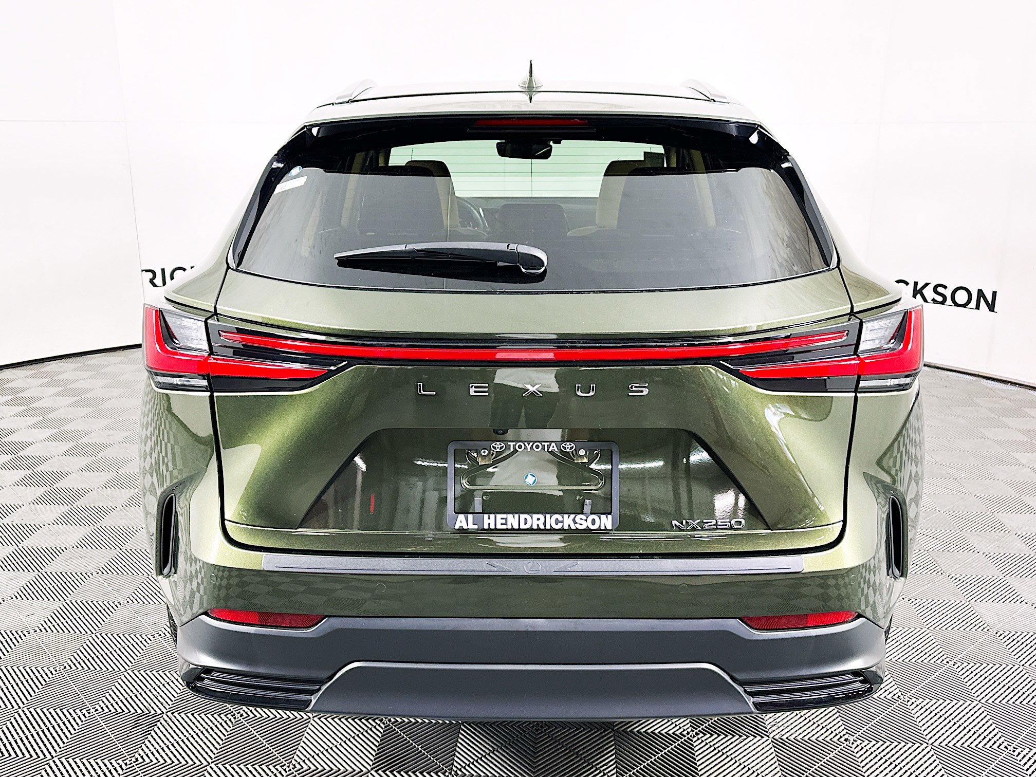 Used 2024 Lexus NX 250 FWD image 4