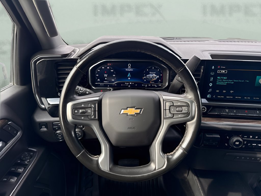 Used 2025 Chevrolet Silverado 2500 LT w/ Convenience Package AWD/4WD image 12