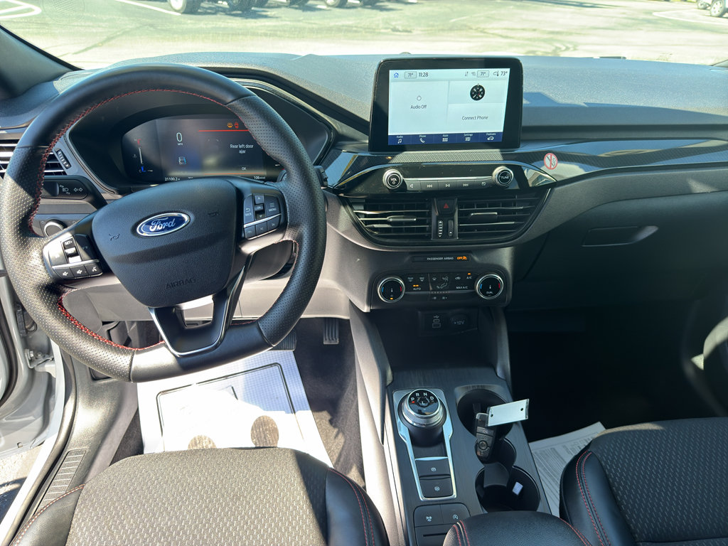 Used 2025 Ford Escape ST-Line FWD image 11