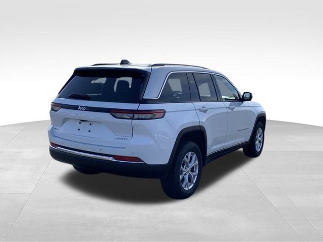 Used 2023 Jeep Grand Cherokee Limited AWD/4WD image 3