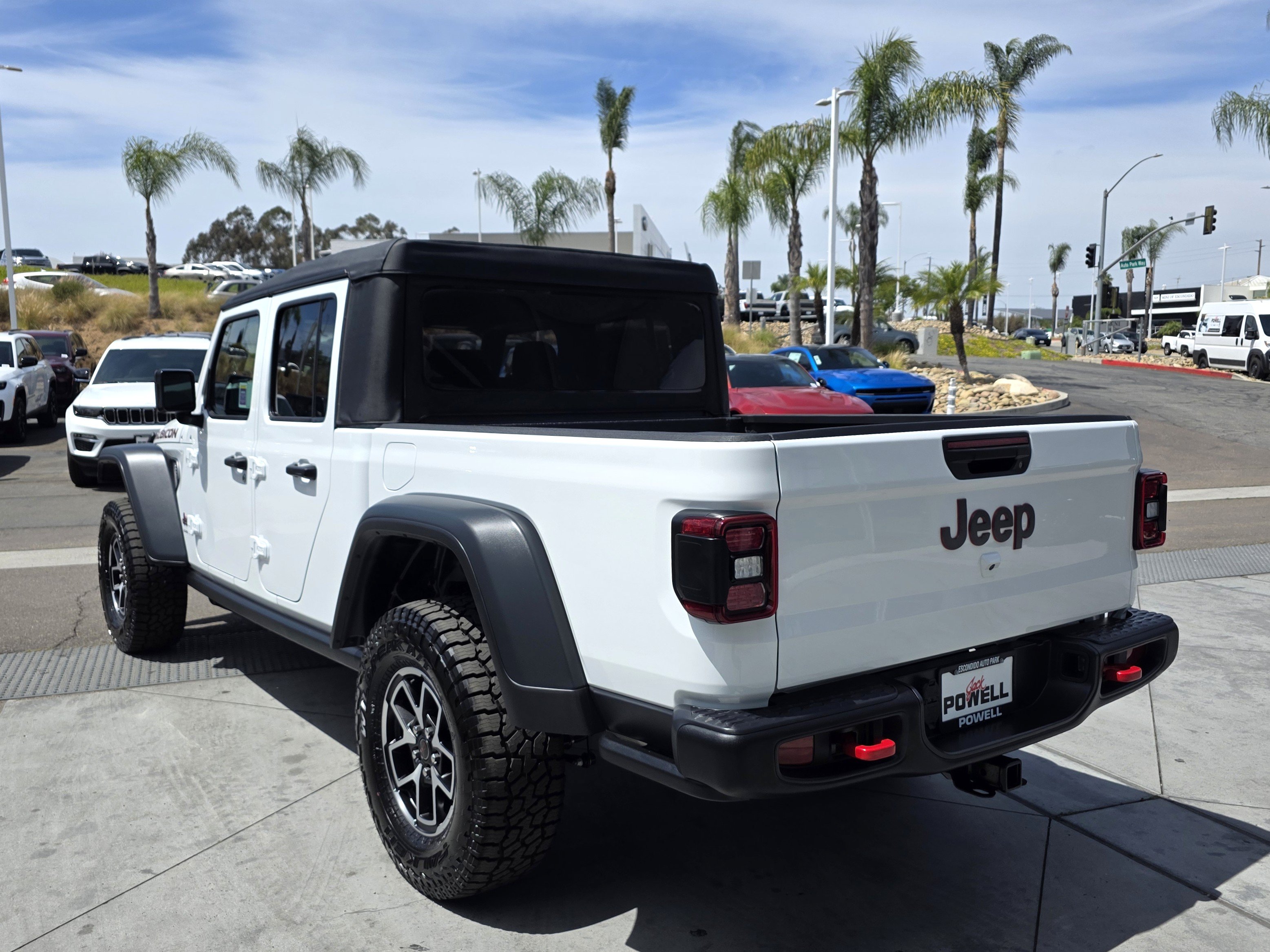 New 2026 Jeep Gladiator Rubicon w/ Steel Power Dome Hood Package AWD/4WD image 2