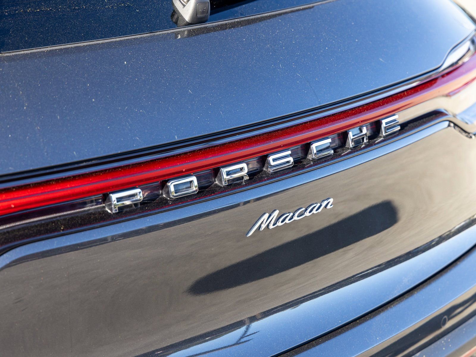 Certified 2025 Porsche Macan image 19