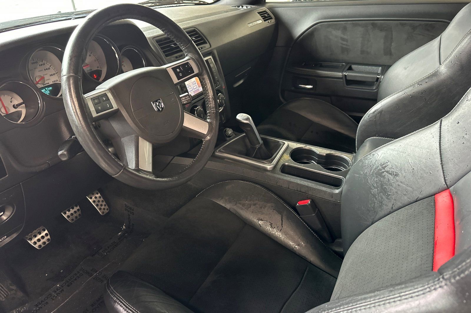 Used 2009 Dodge Challenger SRT8 w/ SRT Option Group II image 10