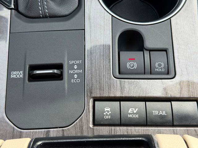 Certified 2022 Toyota Highlander Limited image 38