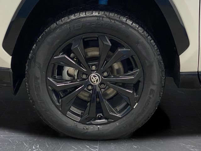 Used 2022 Toyota RAV4 XSE image 42