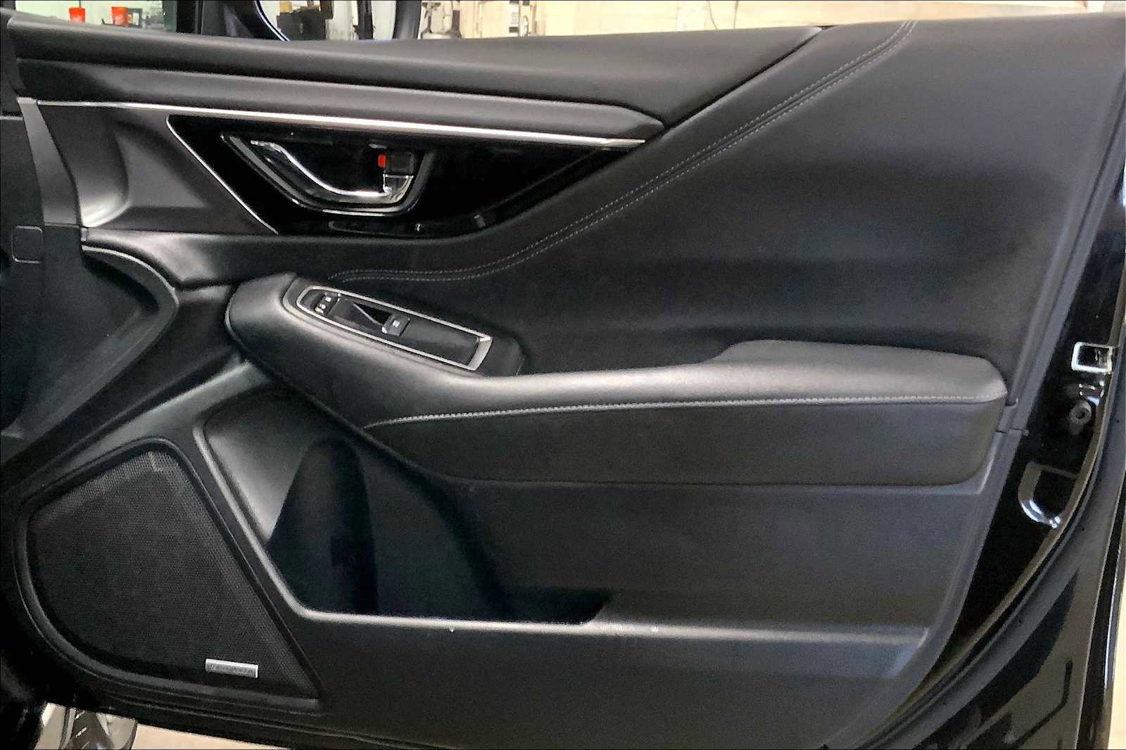 Used 2023 Subaru Outback Limited image 24