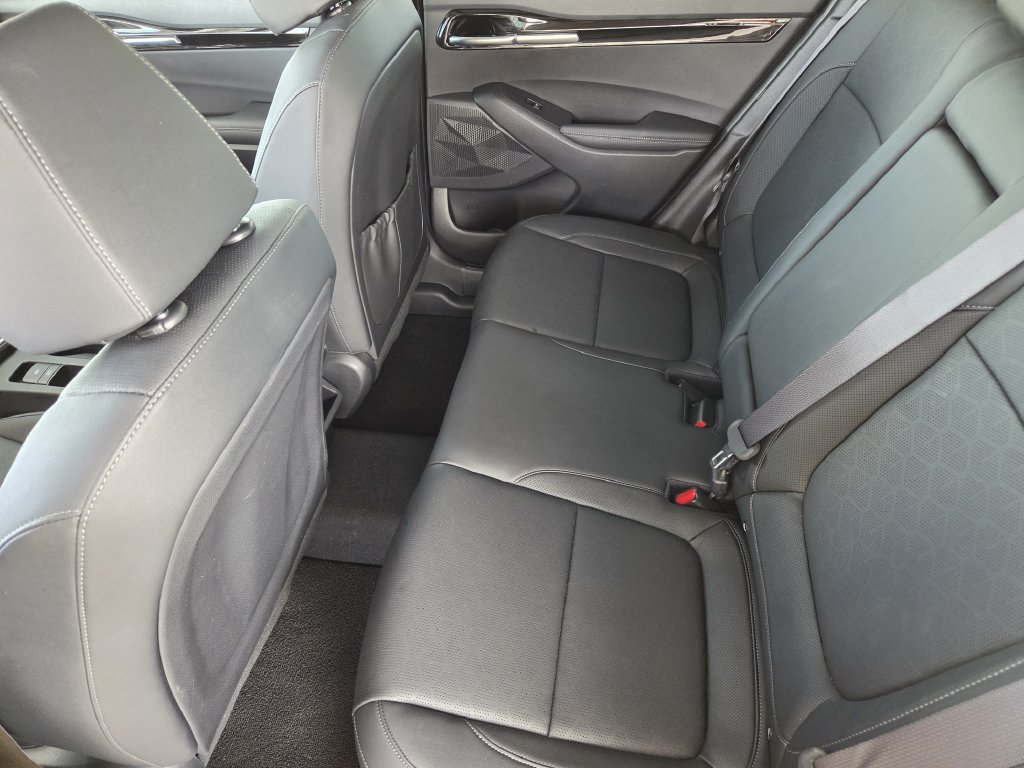 Used 2024 Kia Seltos SX w/ SX Sunroof Package AWD/4WD image 30