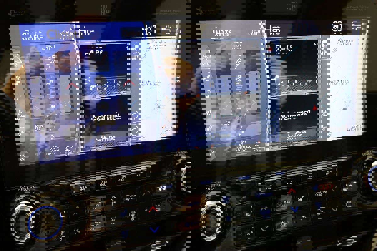 Used 2021 Toyota Highlander Platinum image 56