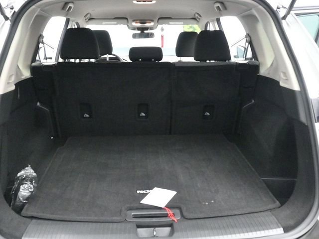 Used 2023 Nissan Rogue SV image 13