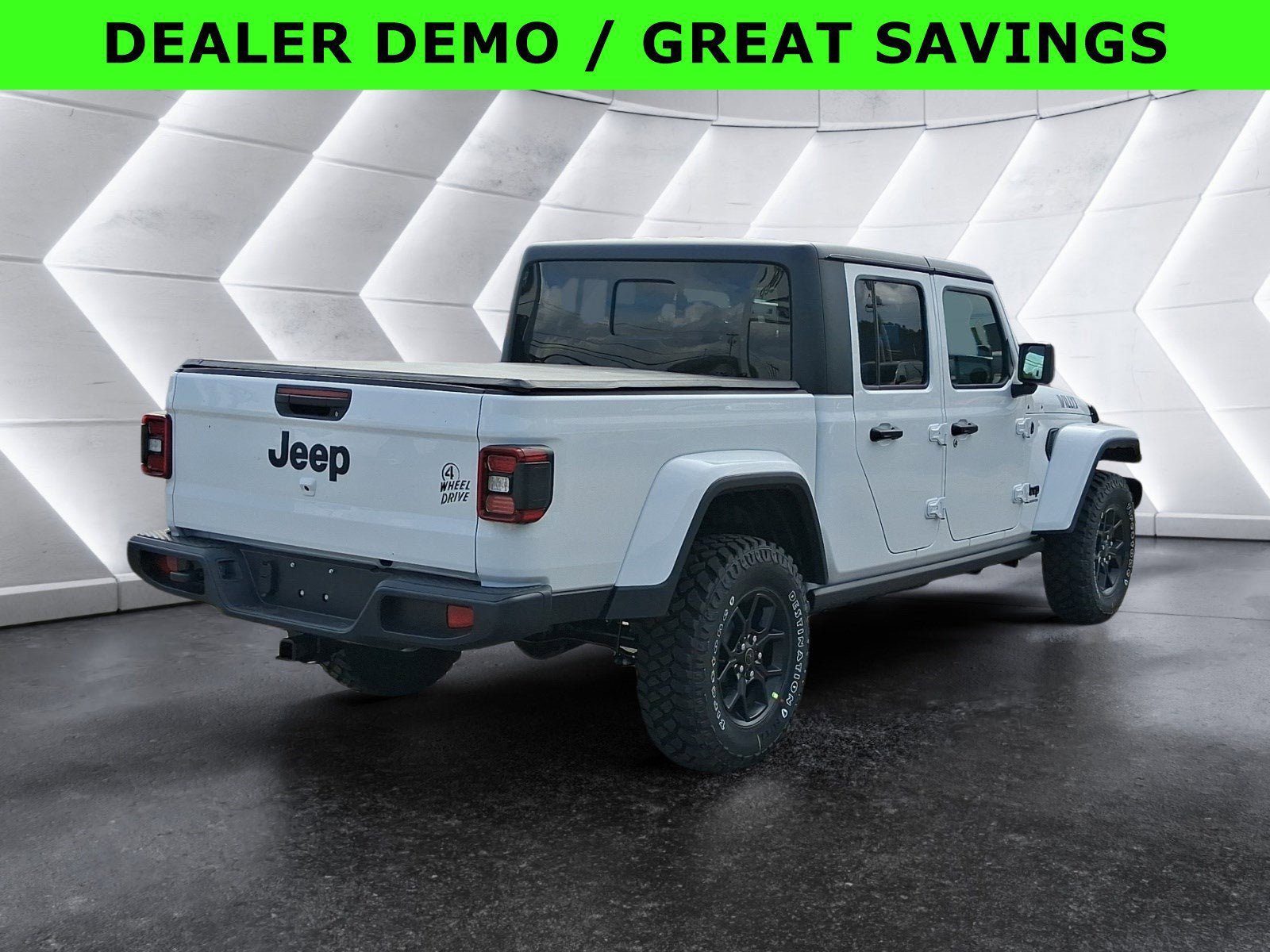 New 2025 Jeep Gladiator Willys image 6