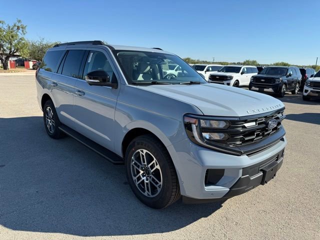 New 2025 Ford Expedition Active image 1