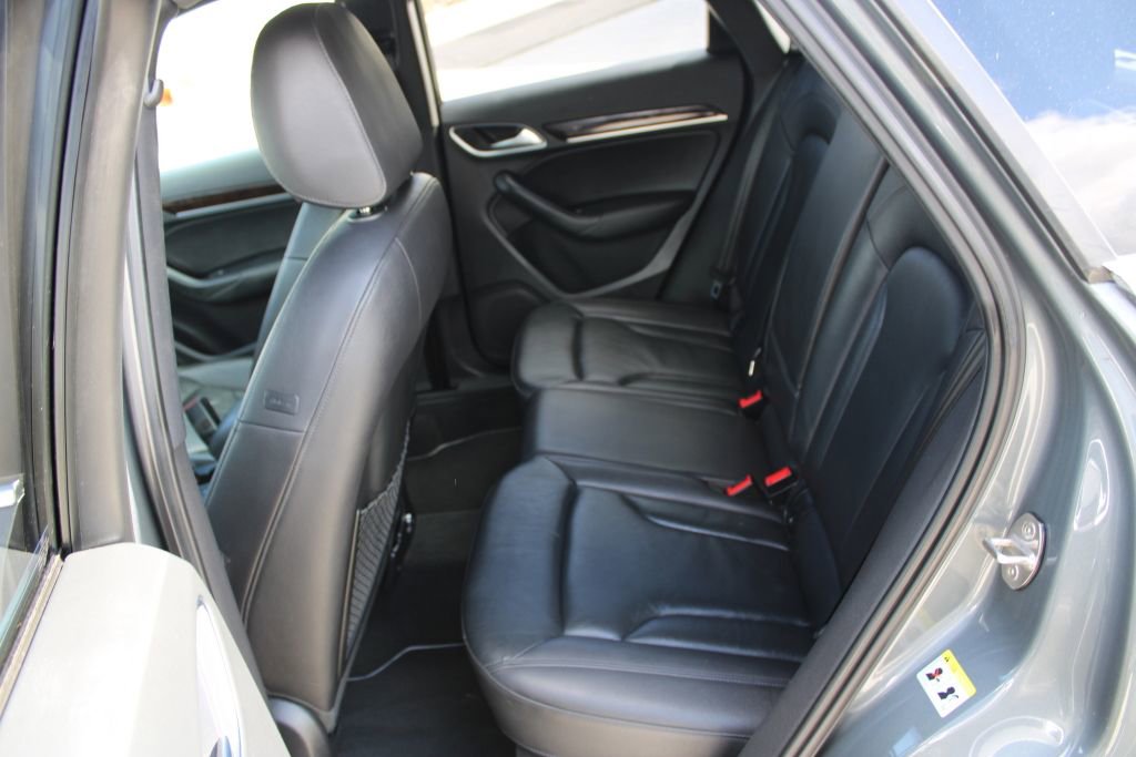 Used 2016 Audi Q3 2.0T Premium Plus w/ Technology Package image 16