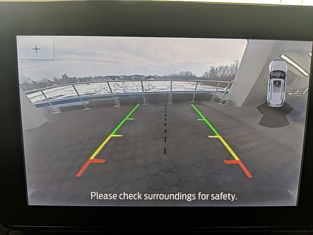 Used 2020 Ford Explorer XLT w/ Comfort Package image 22