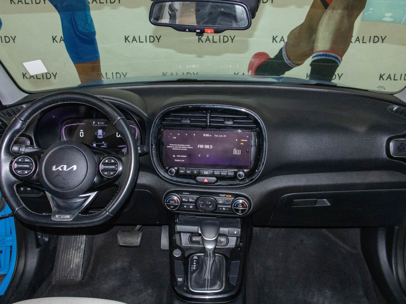 Used 2023 Kia Soul GT-Line FWD image 3