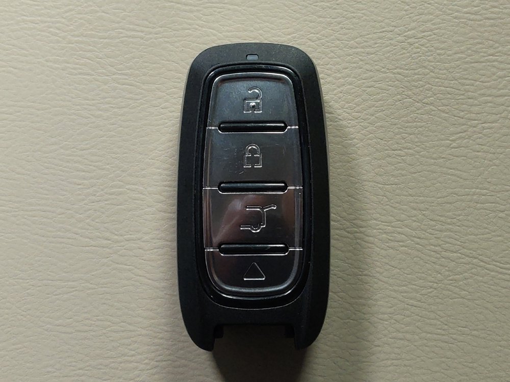 Used 2018 Nissan Armada SL w/ Premium Package image 32