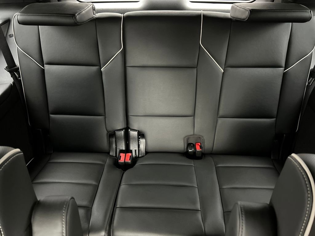 Used 2024 Cadillac Escalade Sport w/ LPO, ONYX Package image 21