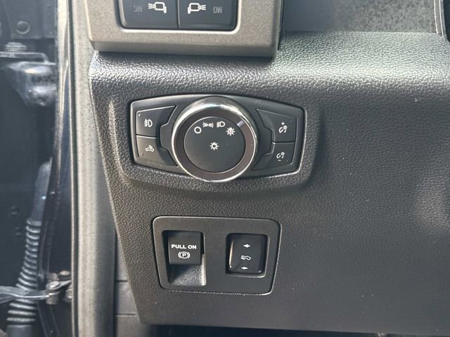 Used 2019 Ford F150 Raptor w/ Equipment Group 801A Mid image 29