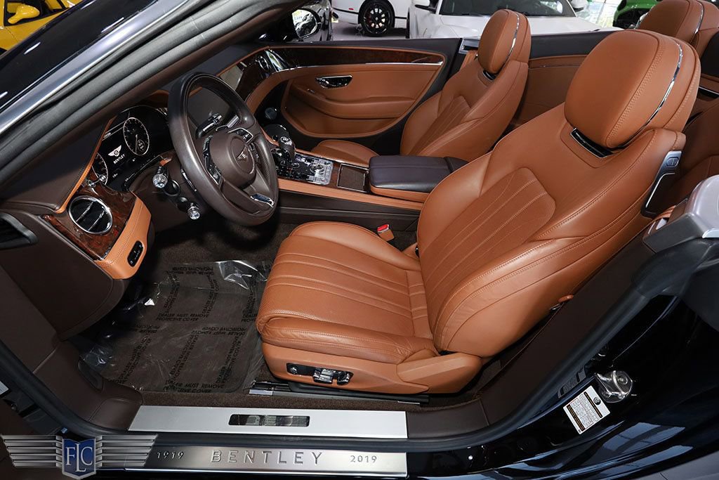 Used 2020 Bentley Continental GT image 16