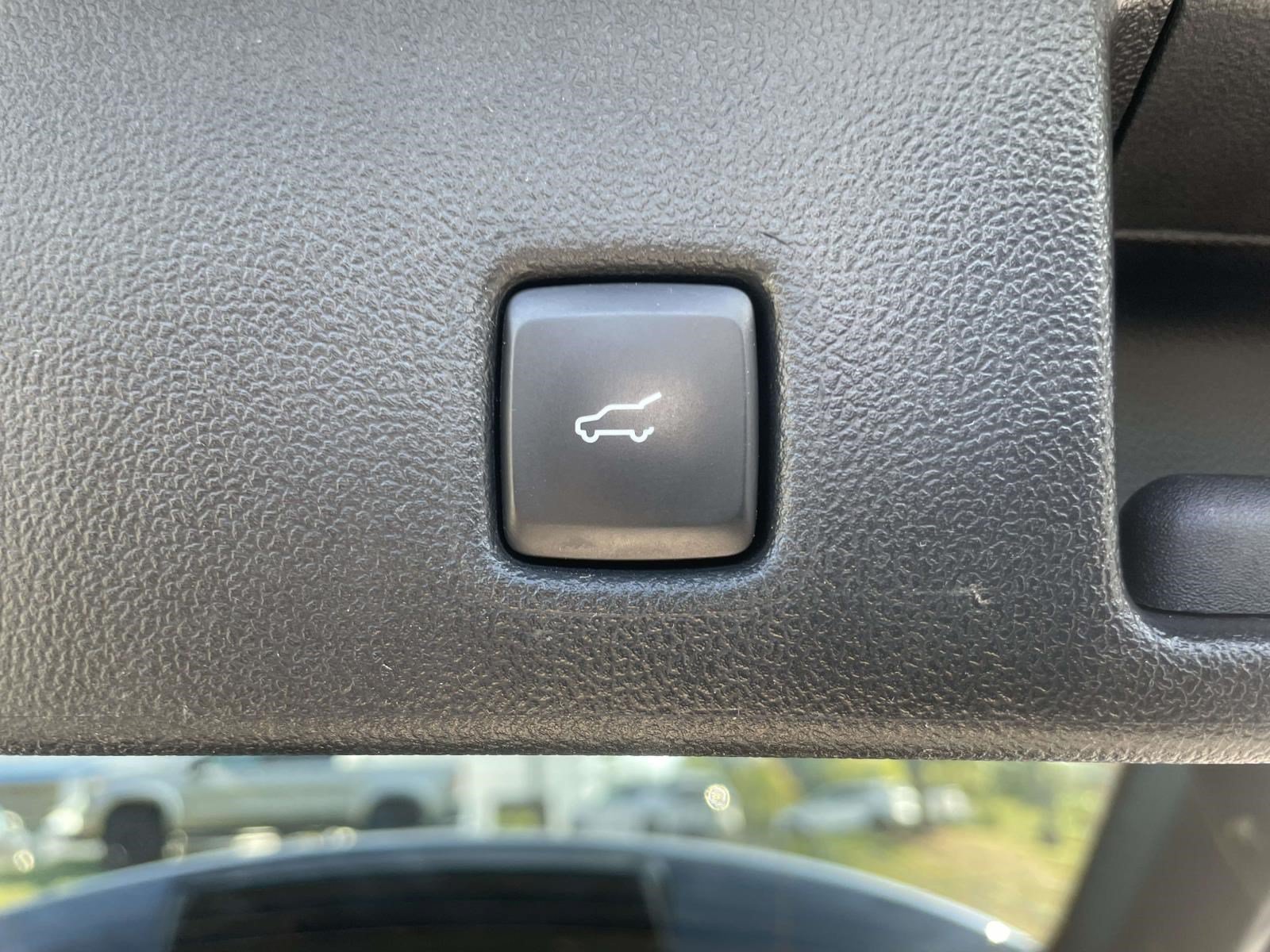 Used 2023 Ford Escape Active w/ Tech Pack #2 FWD image 9
