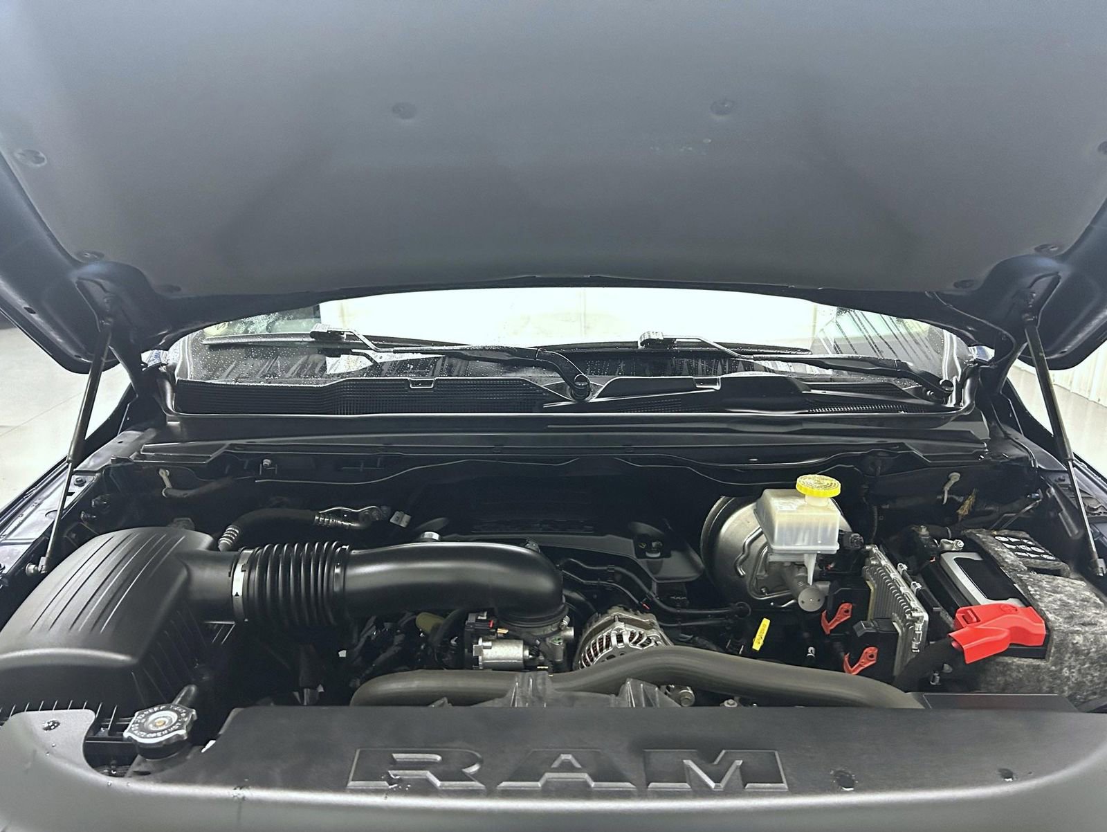 Used 2020 RAM 1500 Laramie image 24