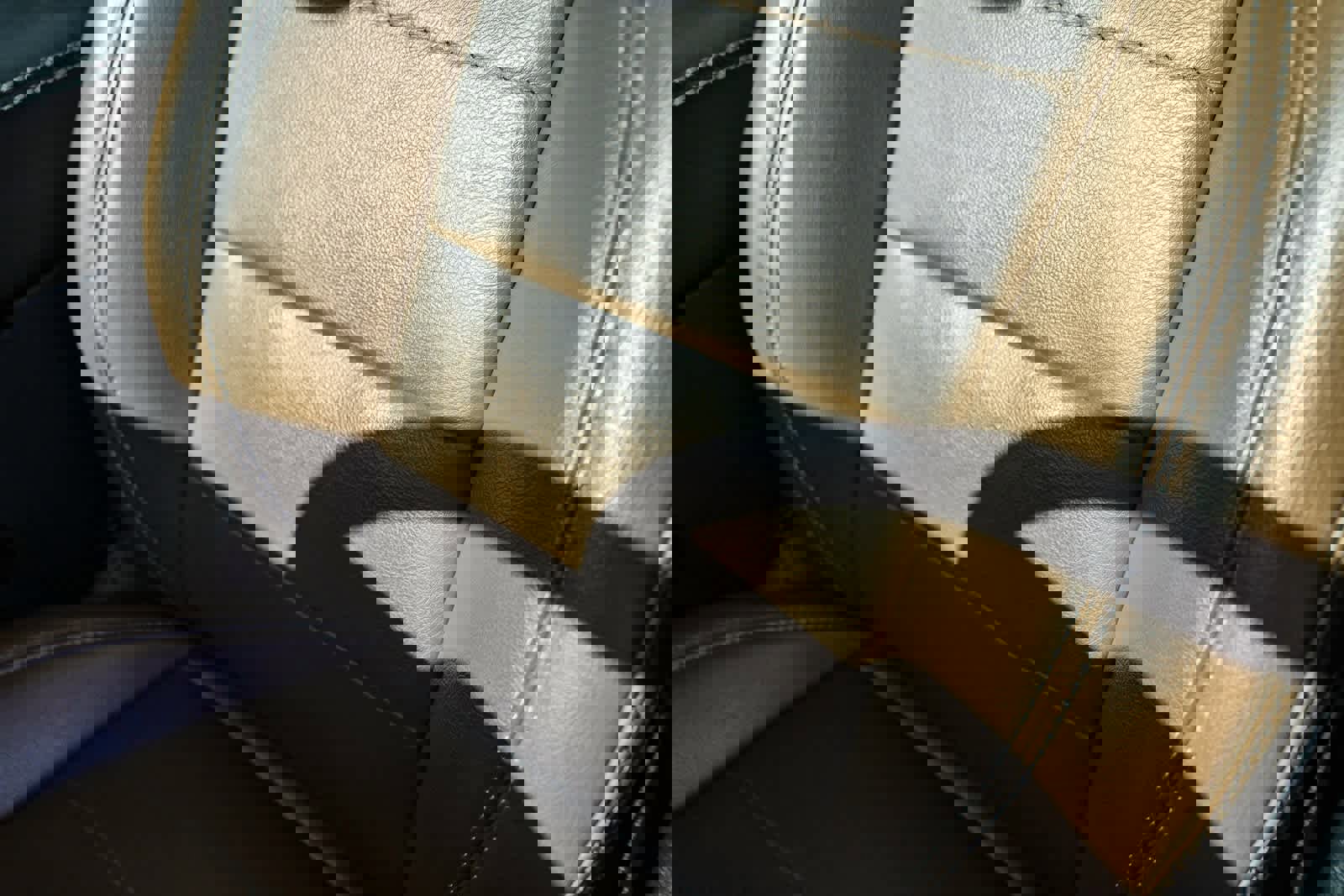 Used 2023 Jeep Wrangler Sahara w/ Cold Weather Group image 23