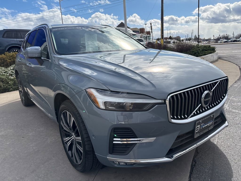 Certified 2023 Volvo XC60 B5 Plus w/ Climate Package image 4